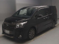 2016 Toyota Noah