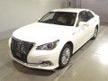 2017 Toyota Crown Hybrid
