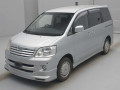 2003 Toyota Noah