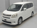 2007 Toyota Noah