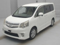2011 Toyota Noah