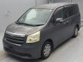 2010 Toyota Noah