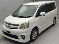 2013 Toyota Noah