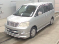 2003 Toyota Noah