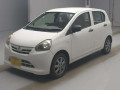 2013 Daihatsu Mira e:S