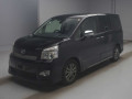 2013 Toyota Voxy