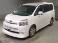 2009 Toyota Voxy