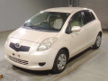 2005 Toyota Vitz