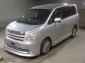 2007 Toyota Noah