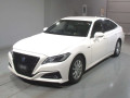 2019 Toyota Crown Hybrid