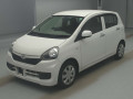 2017 Daihatsu Mira e:S