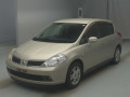 2004 Nissan Tiida