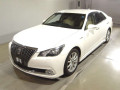 2016 Toyota Crown Majesta