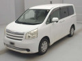 2009 Toyota Noah