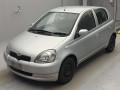2001 Toyota Vitz