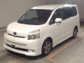 2009 Toyota Voxy
