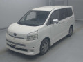 2009 Toyota Voxy