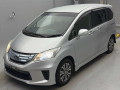 2013 Honda Freed hybrid