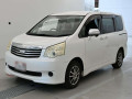 2011 Toyota Noah