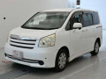 2009 Toyota Noah
