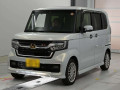 2022 Honda N-BOX CUSTOM