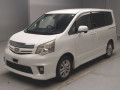 2011 Toyota Noah