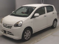 2013 Daihatsu Mira e:S
