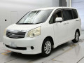 2013 Toyota Noah