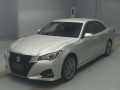 2015 Toyota Crown Hybrid