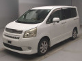 2009 Toyota Noah