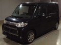 2011 Daihatsu Tanto