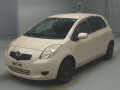 2005 Toyota Vitz