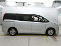 2015 Toyota Noah