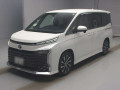 2022 Toyota Voxy