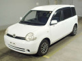 2005 Toyota Sienta