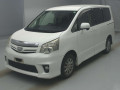 2011 Toyota Noah