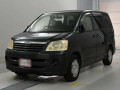 2003 Toyota Noah