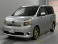 2007 Toyota Voxy