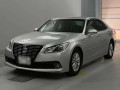 2013 Toyota Crown Hybrid