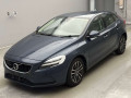 2019 Volvo V40