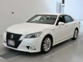 2013 Toyota Crown Hybrid