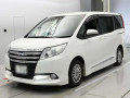 2016 Toyota Noah