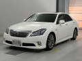 2010 Toyota Crown Hybrid