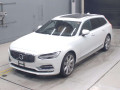 2017 Volvo V90