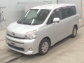 2013 Toyota Voxy
