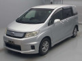 2011 Honda Freed spike hybrid