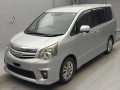 2011 Toyota Noah