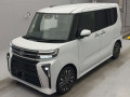 2022 Daihatsu Tanto Custom