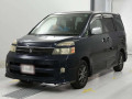2005 Toyota Voxy