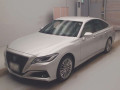 2020 Toyota Crown Hybrid